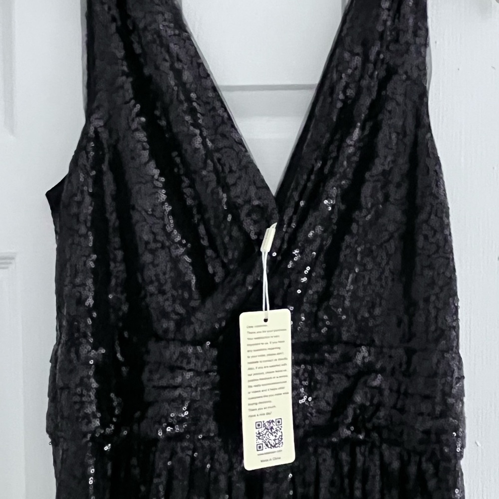 Kate Kasin Elegant Black Sequin Evening Gown - Picture 4 of 11